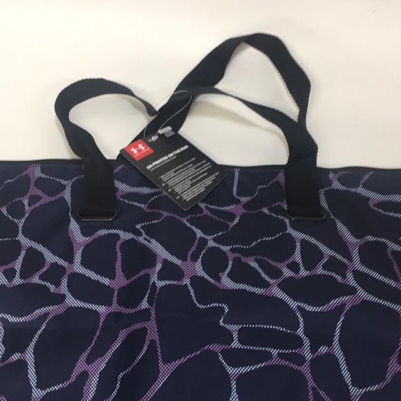 New Under Armour On The Run Tote Bag - Picture 3 of 6